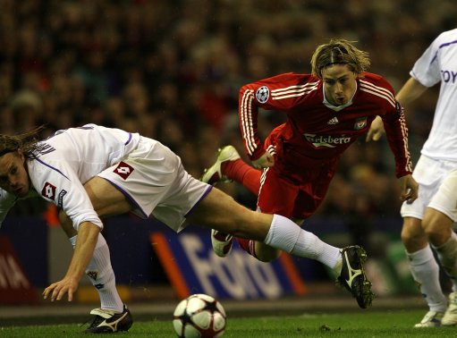 CBA杯半场：韦瑟斯庞17分，青岛66-41领先天津（CBA杯半场战报：韦瑟斯庞17分，青岛以66-41领先天津）