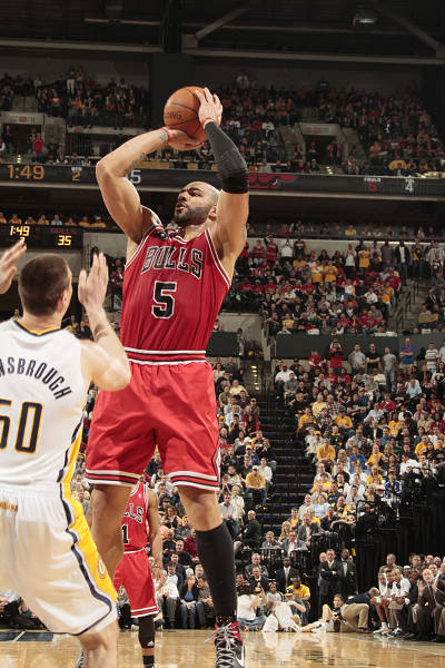 FIFA女足最新排名：中国女足下降一位至世界第17，亚洲第四（FIFA女足排名更新：中国女足跌至世界第17，亚洲第4）