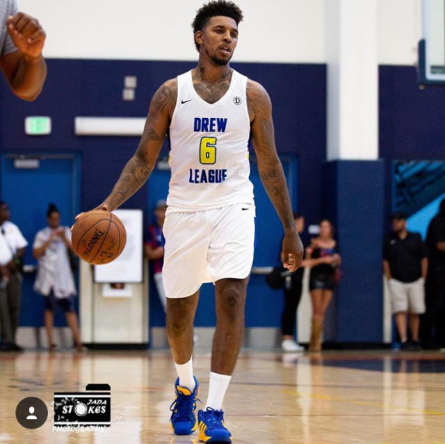 足球巴萨夏窗计划浮现，多名球员被列出售（巴萨夏窗计划出炉，多名球员将被挂牌出售）