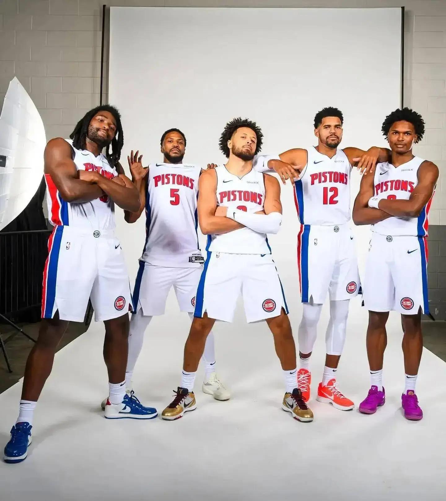 希门尼斯：对阵巴萨我们必须加强身体对抗，只要守住就有机会（希门尼斯：面对巴萨必须加强硬度，守住阵脚就有胜机）